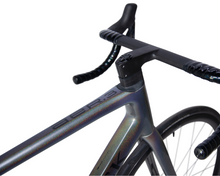 Load image into Gallery viewer, Aernario.3 Pro Disc Ultegra Di2 2x12